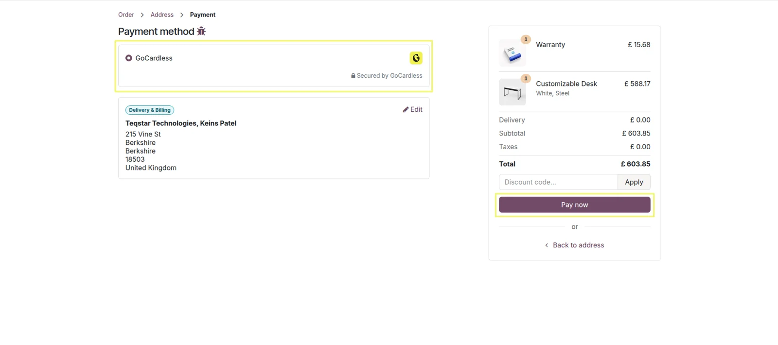 Odoo payment screen listing GoCardless (Pay by Bank) among the available payment options