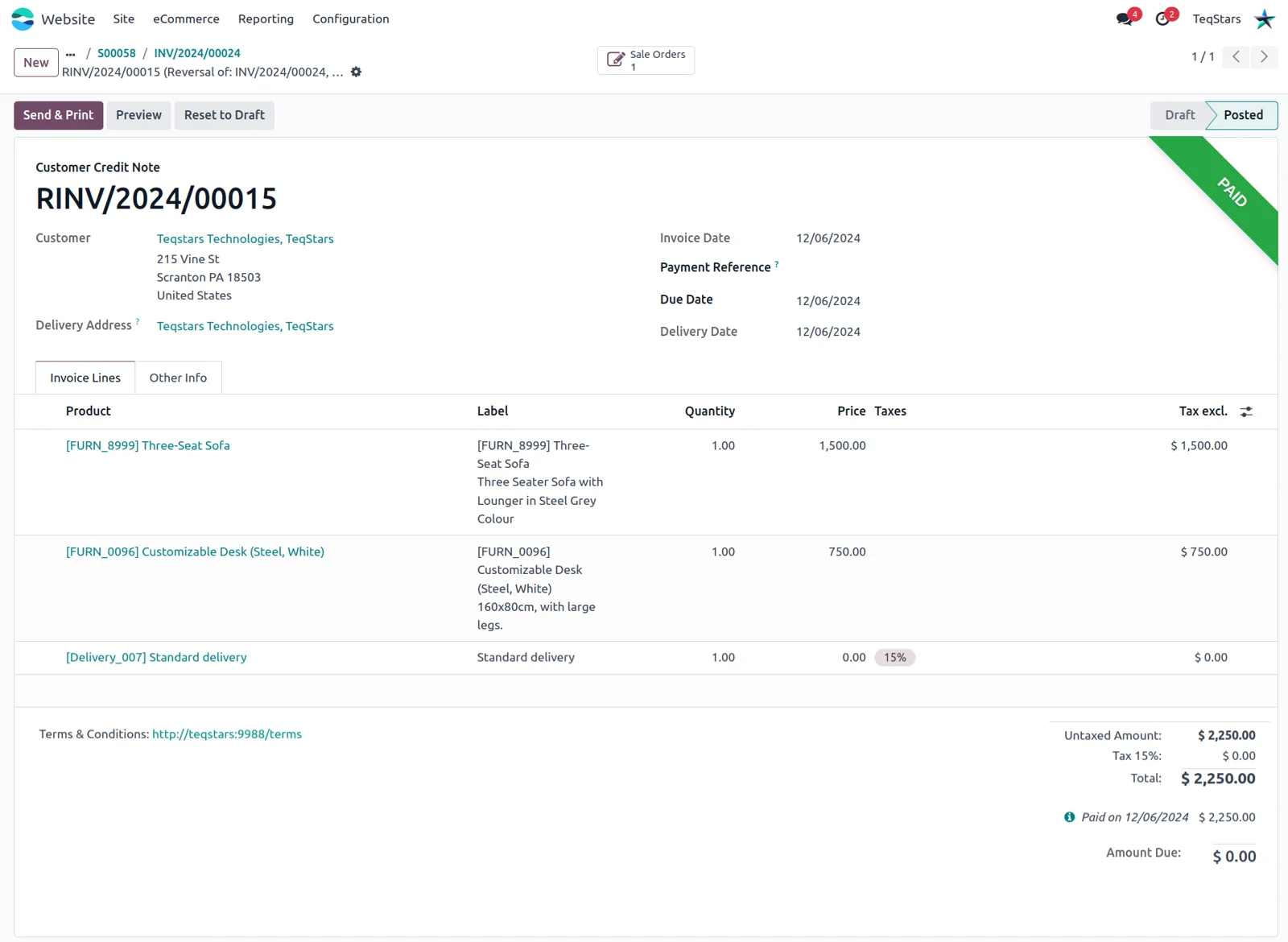 A customer credit note in Odoo created, validated and reconciled after a Stripe refund
